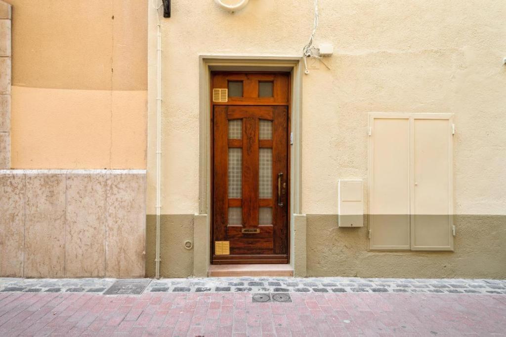 Figueres Old Town Apartment Екстериор снимка